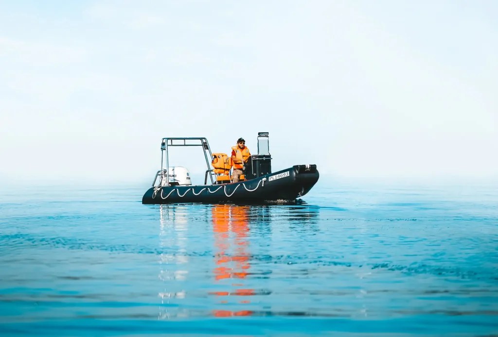 SRB 60 Performance – HDPE Boat